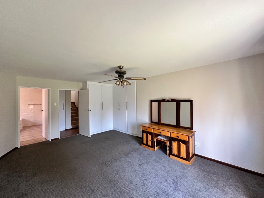 5 Bedroom Property for Sale in Bayview Western Cape